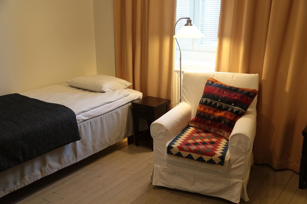 Hotelli Ville Apartment タンペレ エクステリア 写真